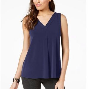 V-neck dressy work top